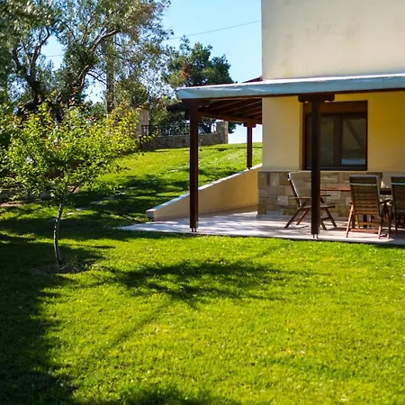 Akrogiali Villas