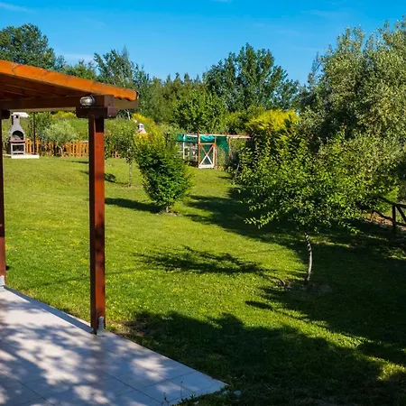Nyaraló Akrogiali Villas