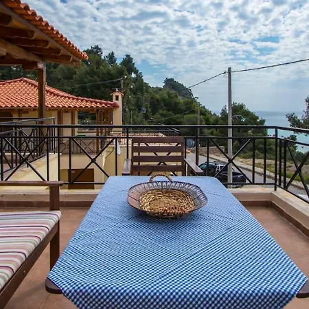 Akrogiali Villas *