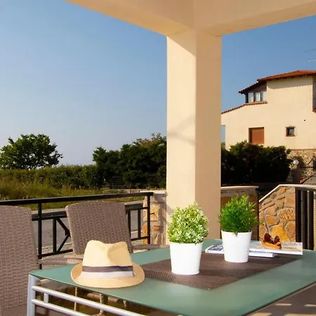 Akrogiali Villas *